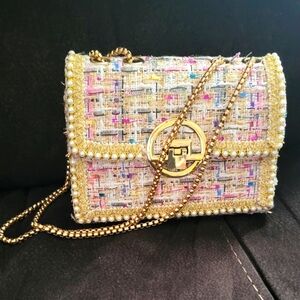 Women’s Trendy Gorgeous Unique Crossbody Purse & Clutch New